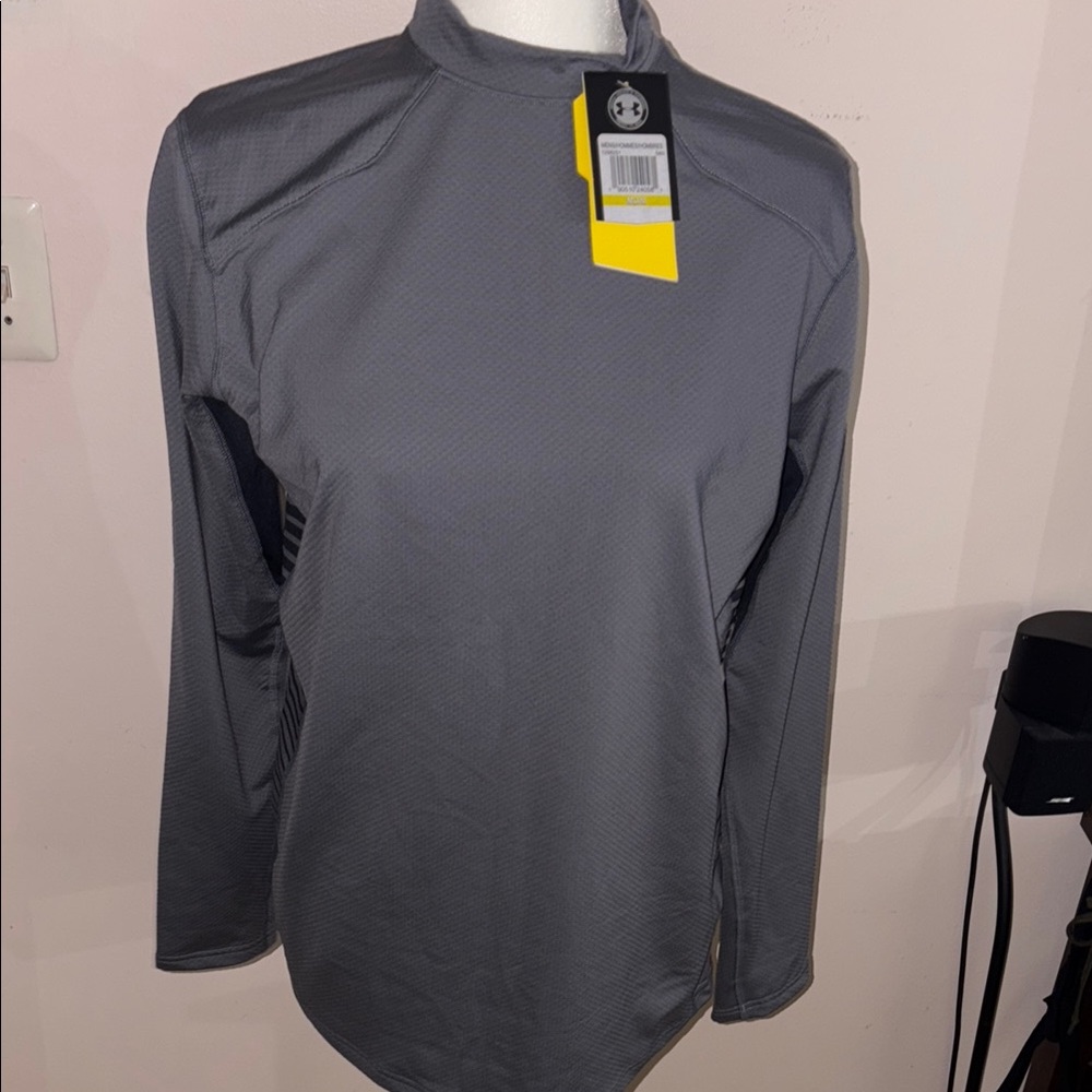 Gray Long Sleeve Athletic Top